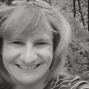 Meet your Posher, Debra